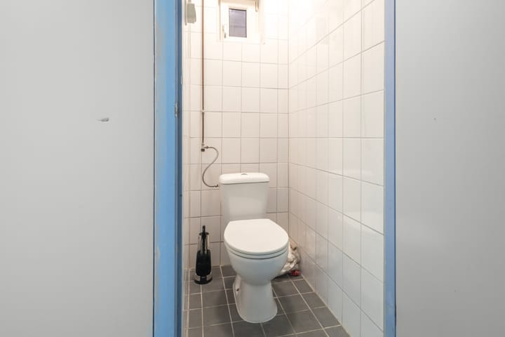 Foto 38 van 2e Vroonstraat 16