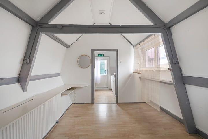 Foto 51 van 2e Vroonstraat 16