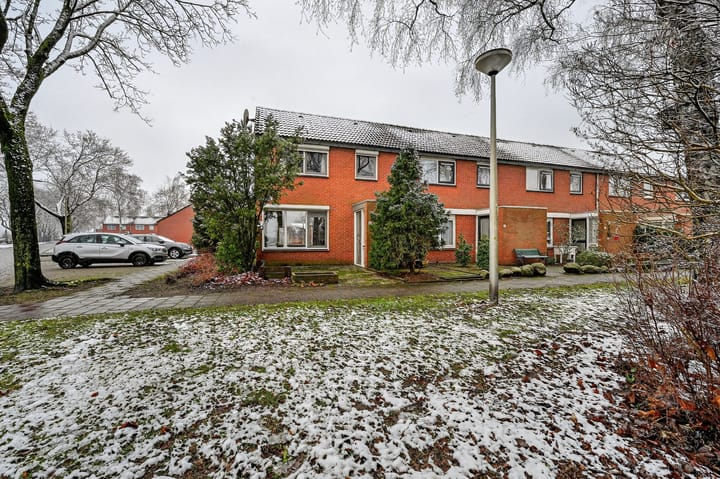 Hoekwoning met vrij uitzicht in Barger-Oosterveld