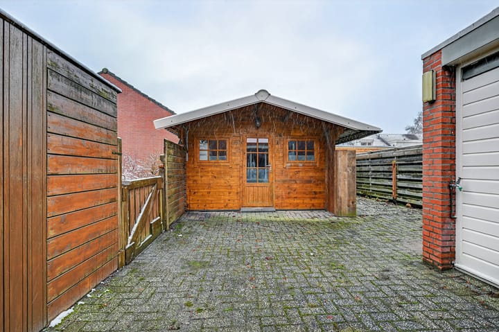 Corner home with unobstructed views in Barger-Oosterveld — 52
