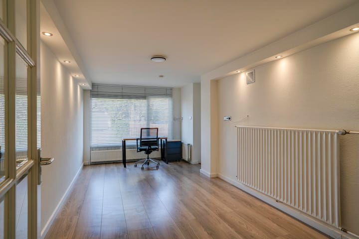 Spacious semi-detached home with energy label A in quiet village setting — 49