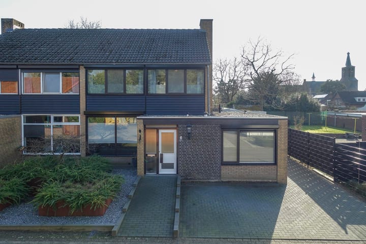Spacious semi-detached home with energy label A in quiet village setting — 100