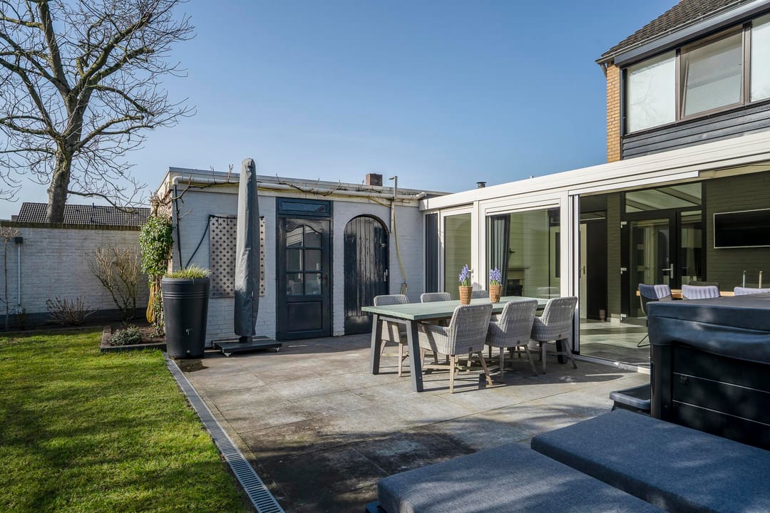 Spacious semi-detached home with energy label A in quiet village setting — 76