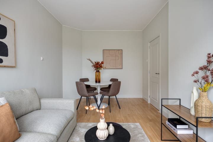 Spacious 6-room upper apartment with conversion permit in Utrecht Zuilen — 21