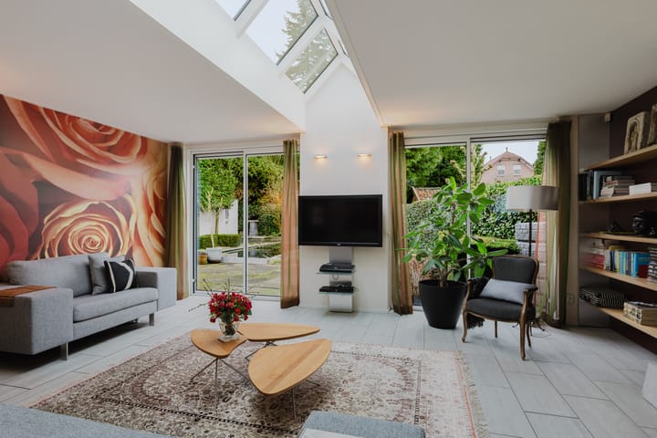 Exclusive Architectural Design Villa with Five Bedrooms in Apeldoorn — 13