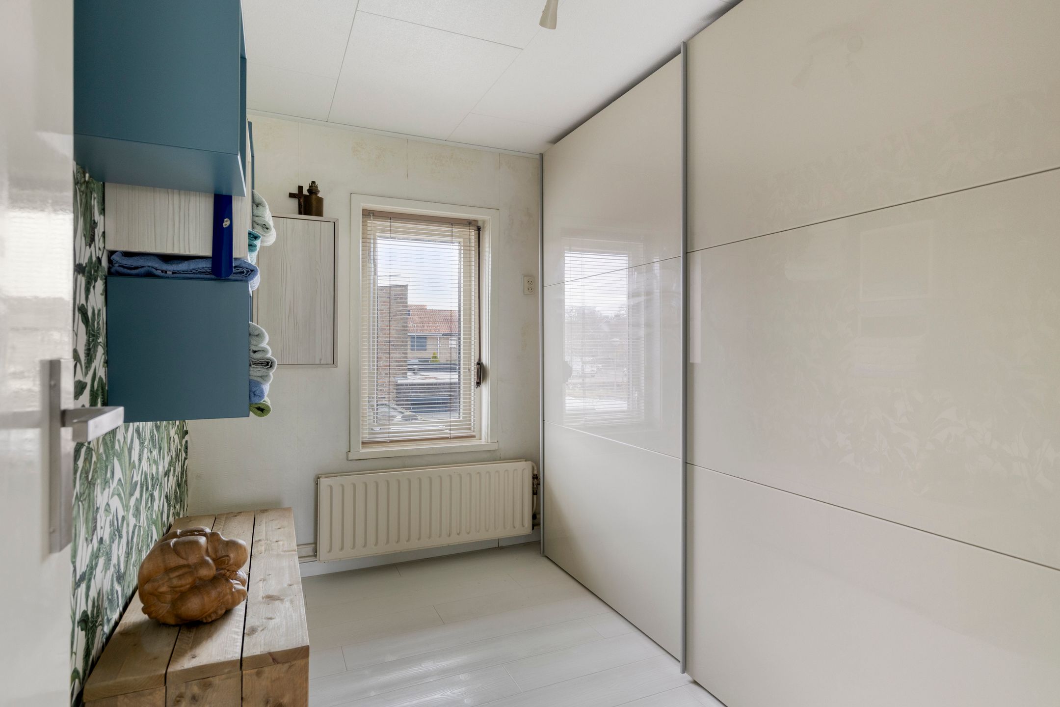 Corner House with New Bathroom, Garage and Spacious Garden in Schadewijk — 26