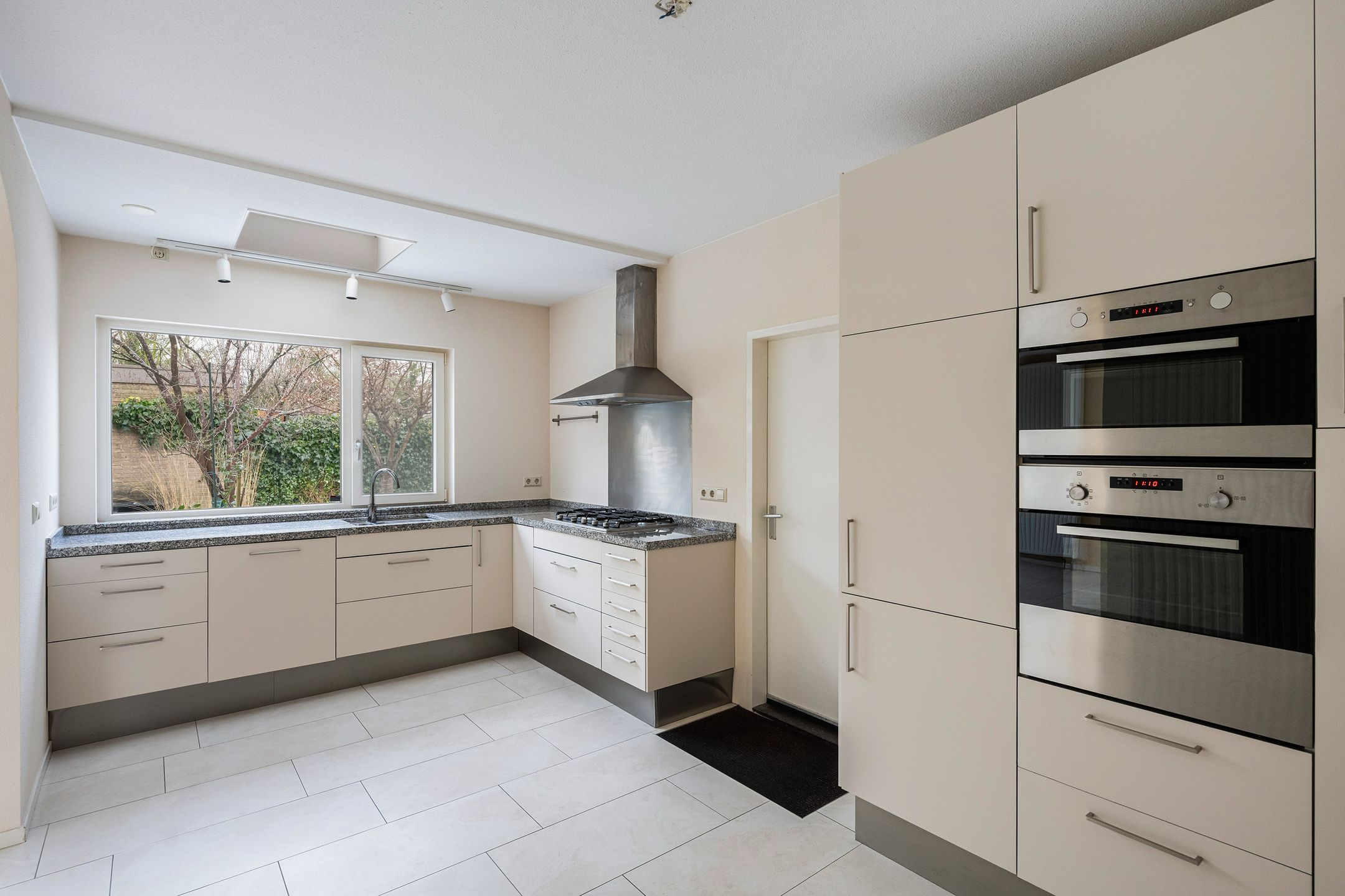 Photo 15 of Potmarge 16