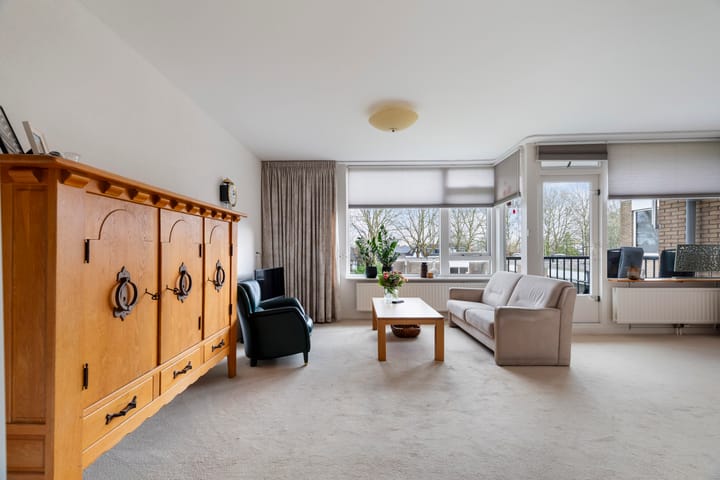 Spacious 3-Room Senior Apartment with Balcony in Barendrecht — 18