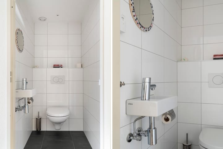 Spacious 3-Room Senior Apartment with Balcony in Barendrecht — 44