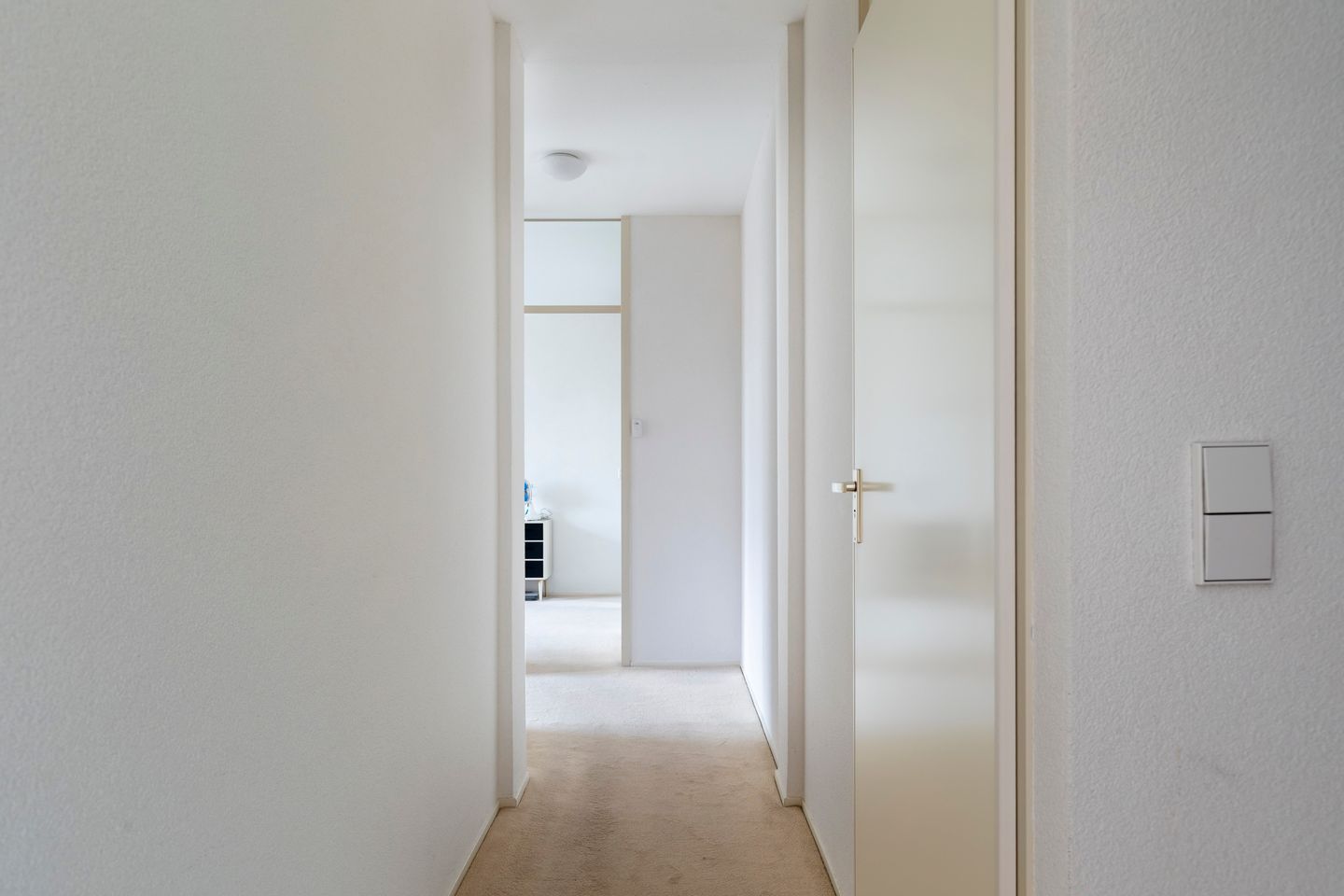 Spacious 3-Room Senior Apartment with Balcony in Barendrecht — 39