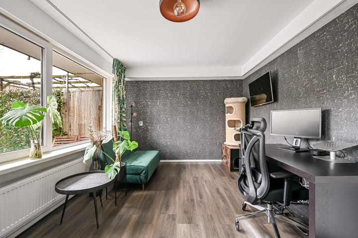 Foto 11 van van Cruiningenweg 16