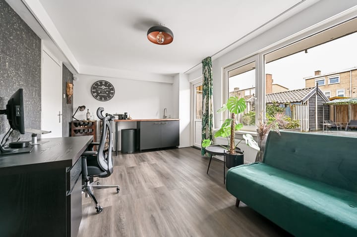 Foto 12 van van Cruiningenweg 16