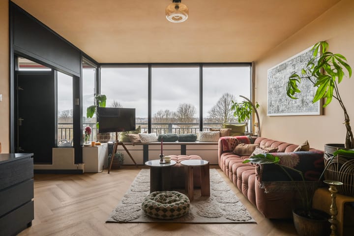 Apartment with panoramic water view in Zwolle — 12