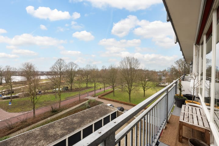 Apartment with panoramic water view in Zwolle — 34