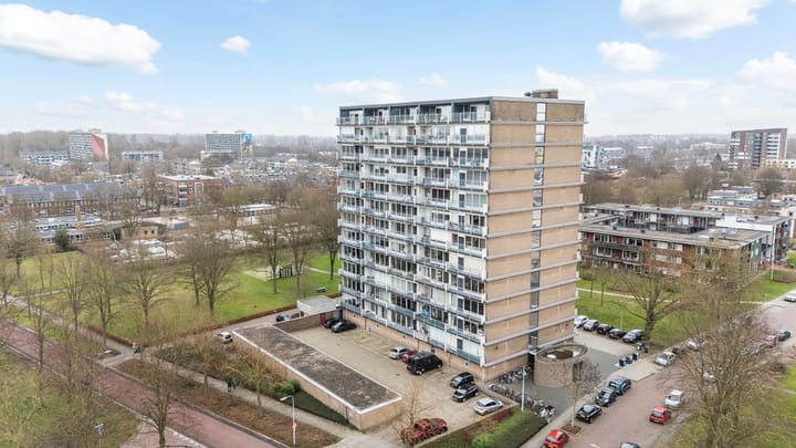 Apartment with panoramic water view in Zwolle — 42