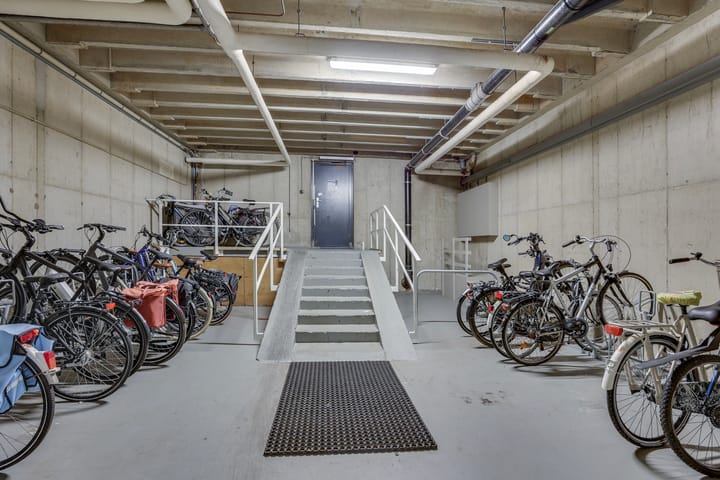 Apartment with panoramic water view in Zwolle — 54