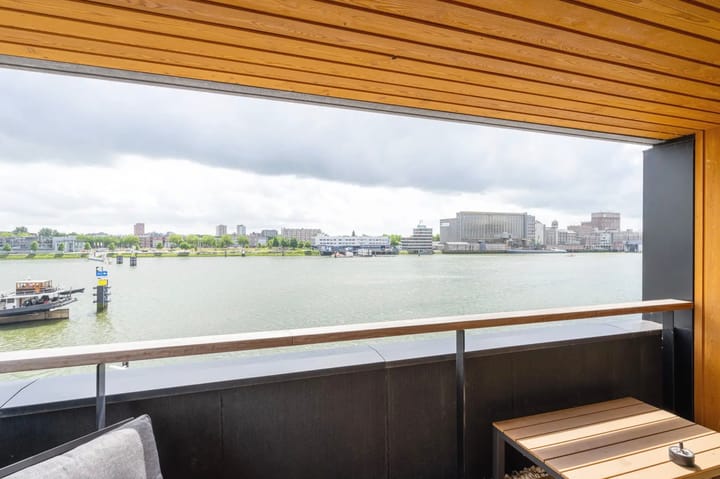 Foto 2 van Maashaven N.z. 603