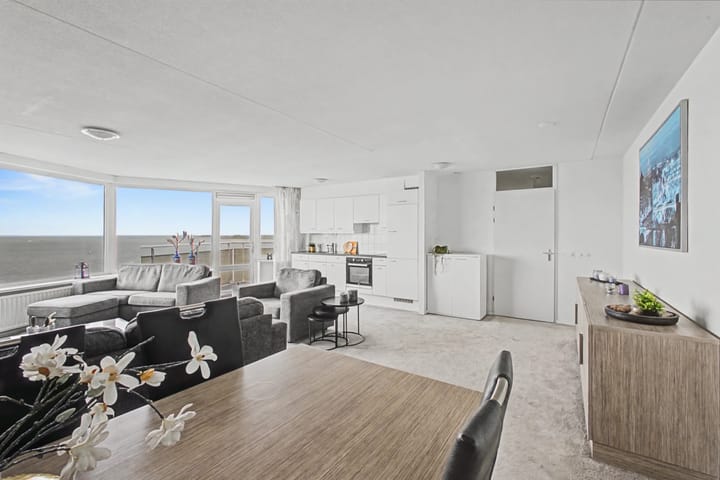 12th Floor Apartment with Panoramic Westerschelde View in Terneuzen — 19