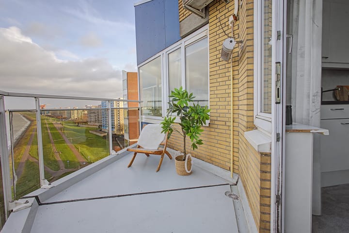 12th Floor Apartment with Panoramic Westerschelde View in Terneuzen — 41