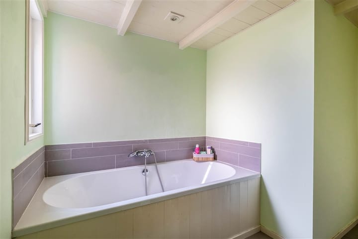 Photo 30 of Hoofdstraat 57