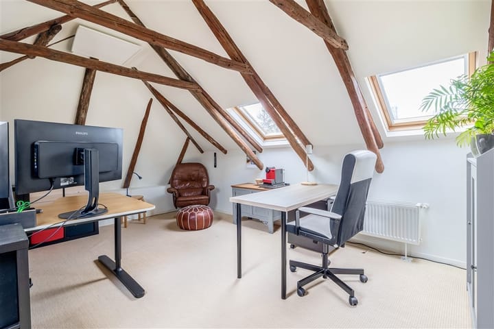 Photo 34 of Hoofdstraat 57