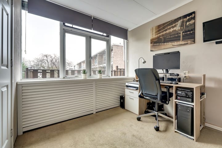 Excellent maintained family home in the center of Vlaardingen — 17