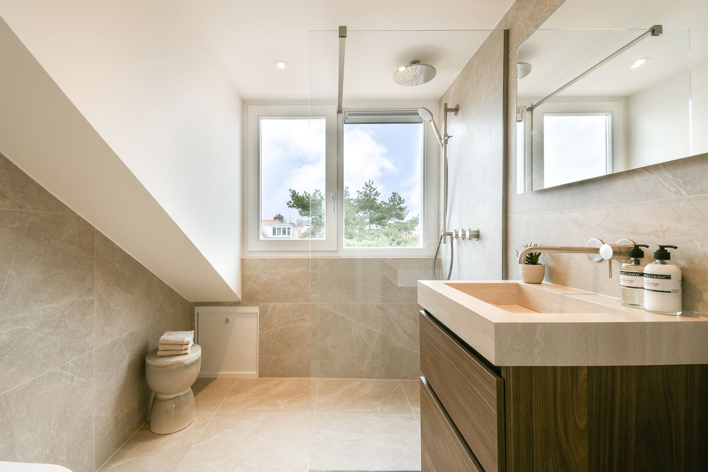 Photo 29 of Icaruslaan 30