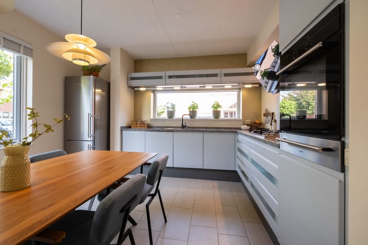 Stylish semi-detached house with garage located at the waterfront in Heerhugowaard — 27