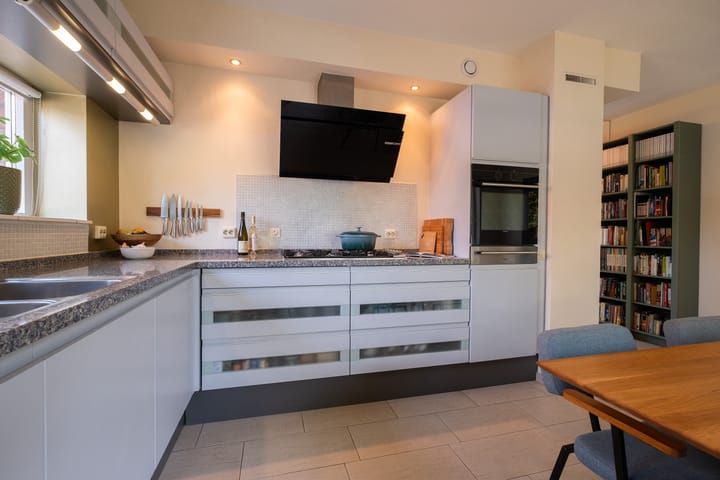 Stylish semi-detached house with garage located at the waterfront in Heerhugowaard — 29