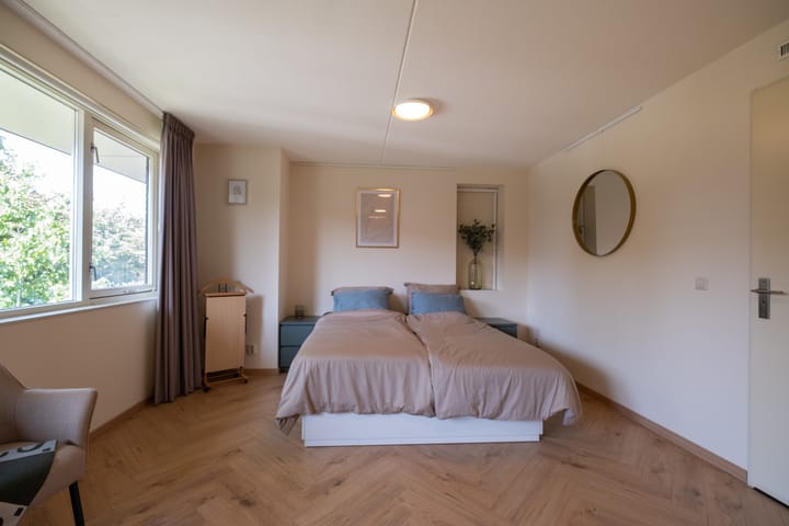 Stylish semi-detached house with garage located at the waterfront in Heerhugowaard — 39