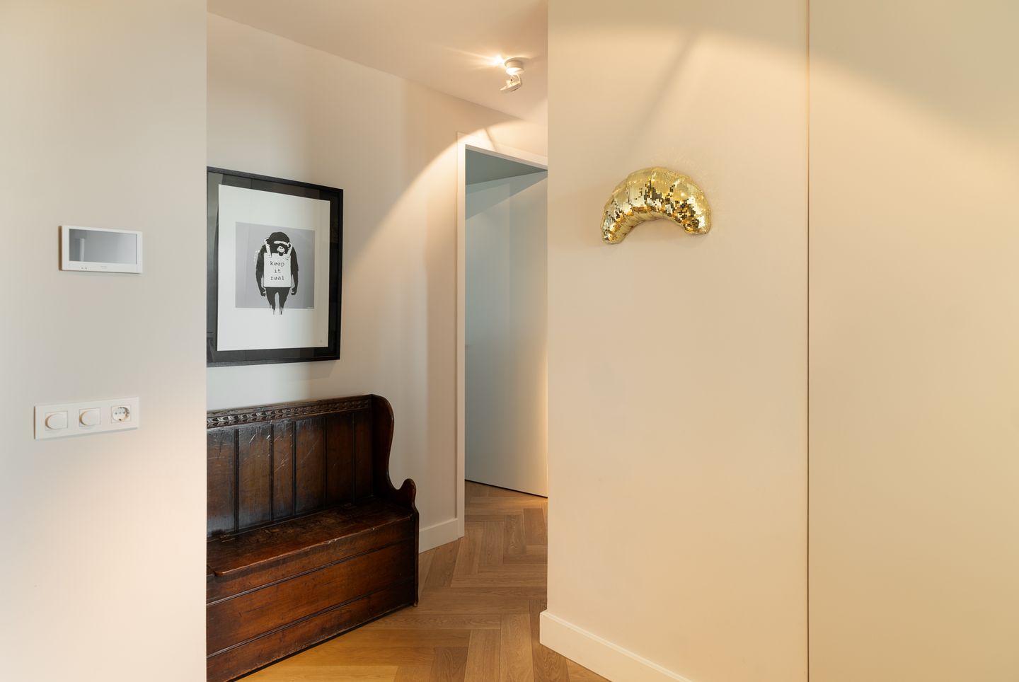 Luxurious 4-Room Apartment with South-Facing Terrace in The Mayor — 39