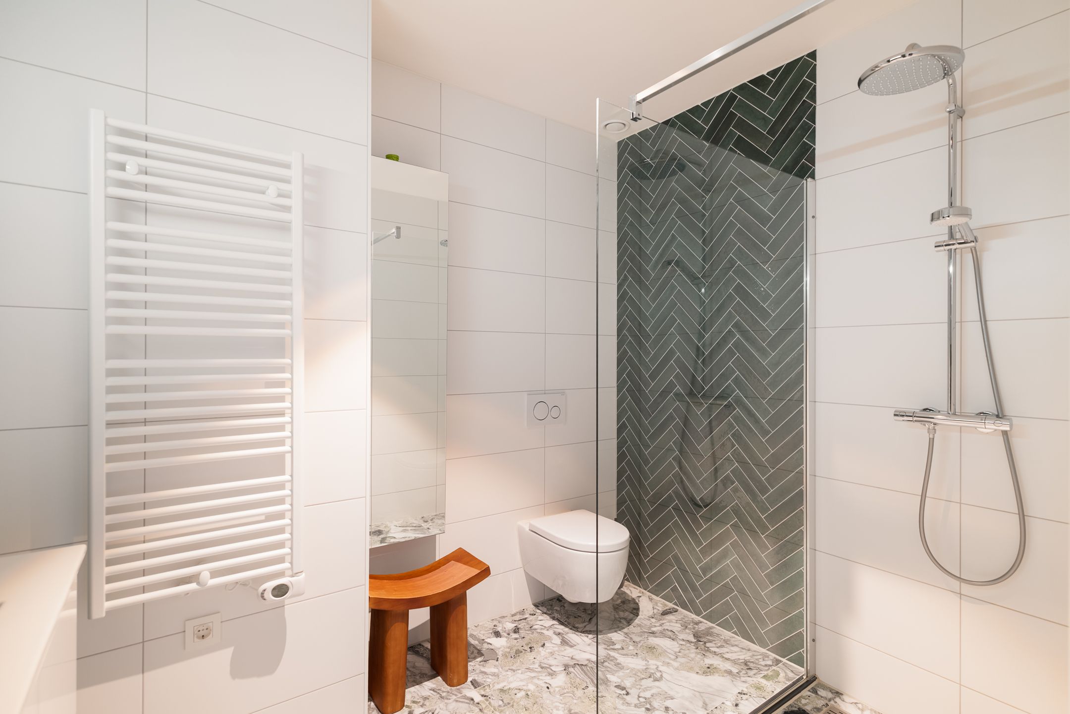 Luxurious 4-Room Apartment with South-Facing Terrace in The Mayor — 47