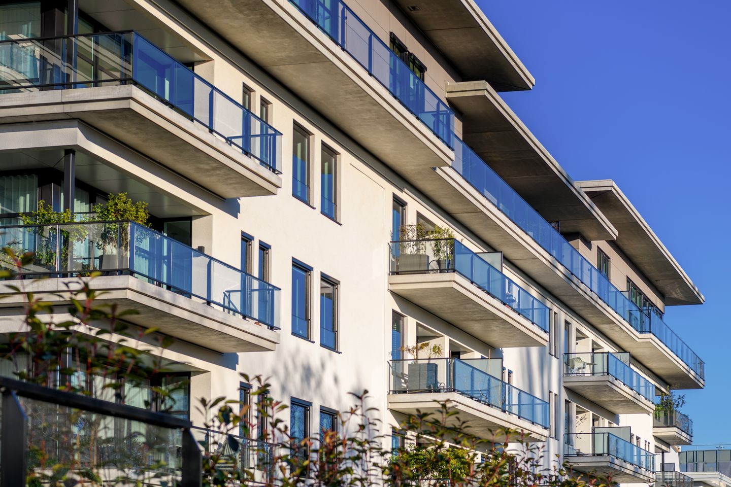 Luxurious 4-Room Apartment with South-Facing Terrace in The Mayor — 87