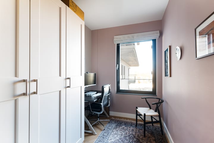 Luxurious 4-Room Apartment with South-Facing Terrace in The Mayor — 62
