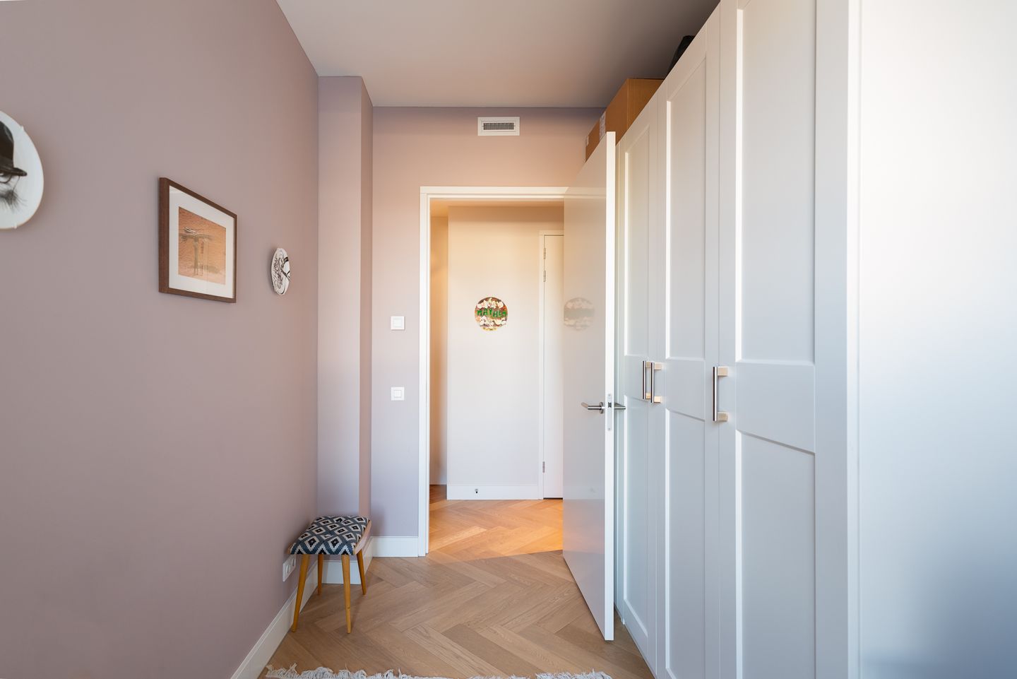 Luxurious 4-Room Apartment with South-Facing Terrace in The Mayor — 57