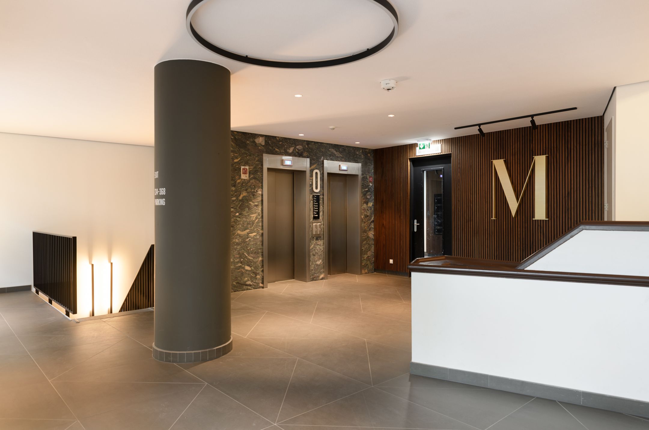 Luxurious 4-Room Apartment with South-Facing Terrace in The Mayor — 83