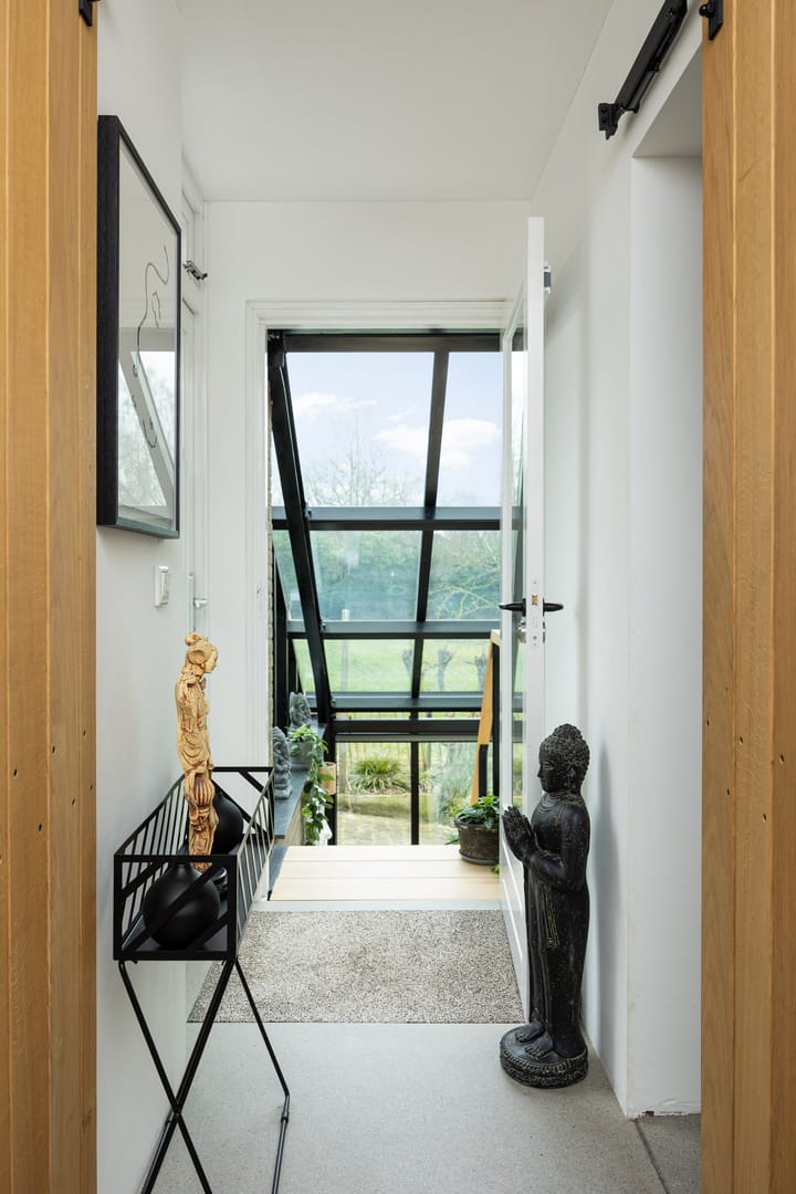 Characterful Waterside Home Near 's-Hertogenbosch — 33