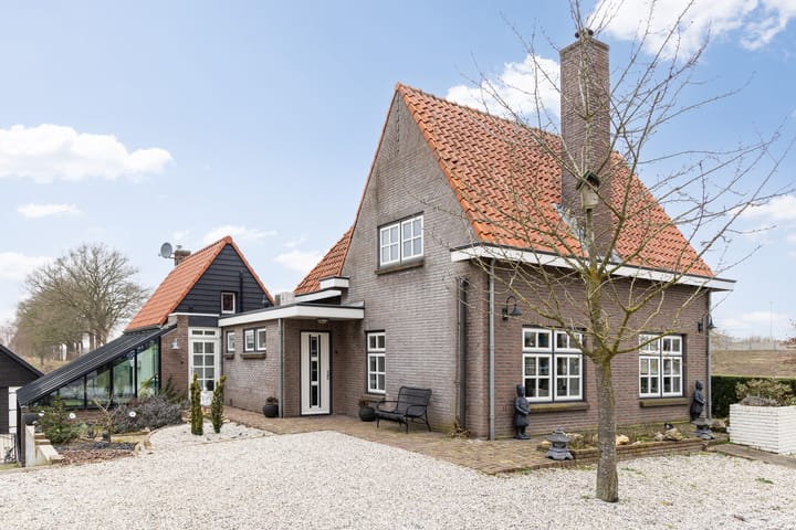 Characterful Waterside Home Near 's-Hertogenbosch — 67
