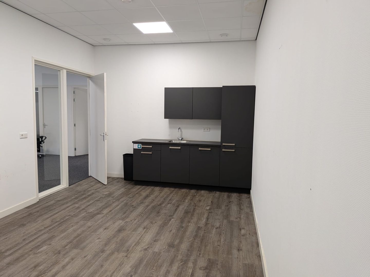 Bekijk foto 3 van Radiostraat 23