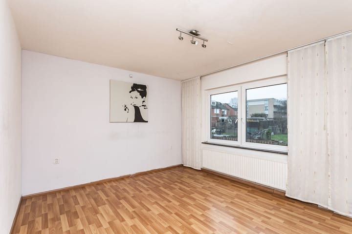 Foto 16 van Julianastraat 12