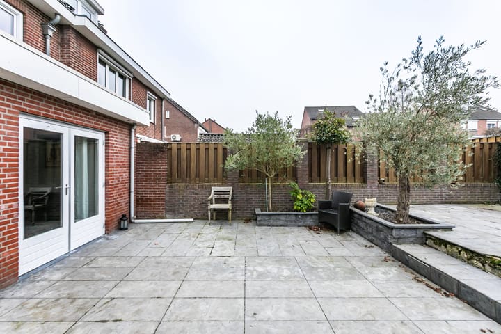 Foto 36 van Julianastraat 12