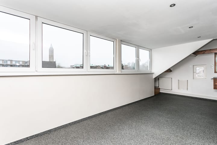 Foto 24 van Julianastraat 12