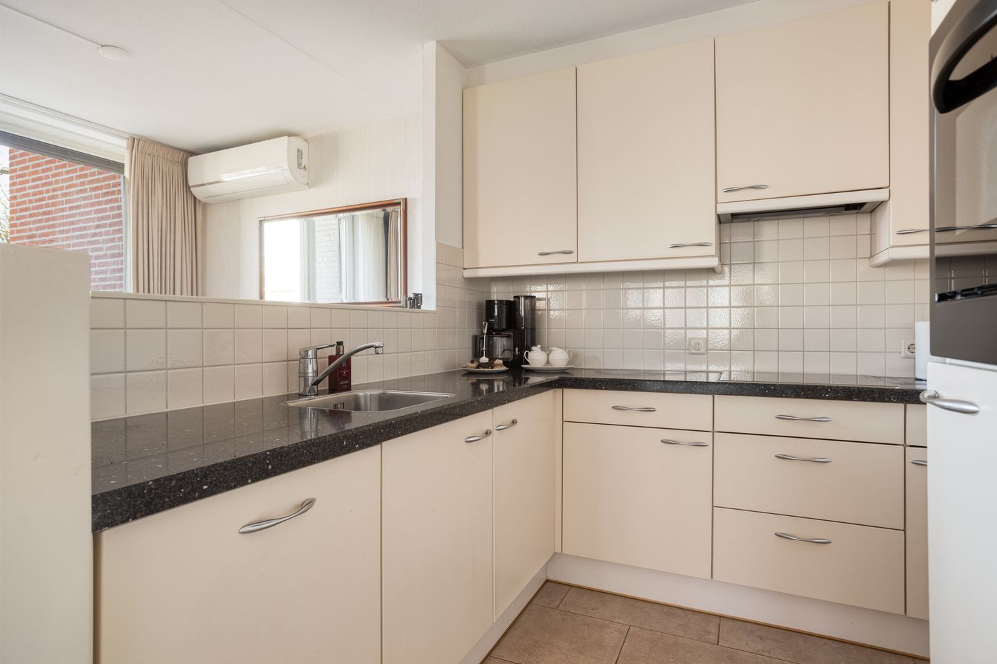 Photo 14 of Hintham 49