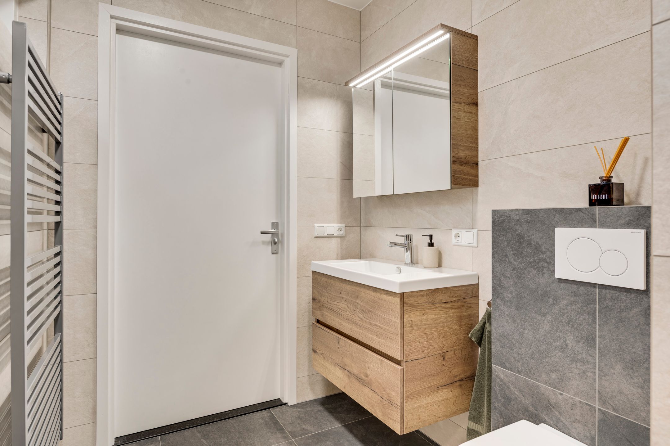 Photo 39 of Grotesteeg 27