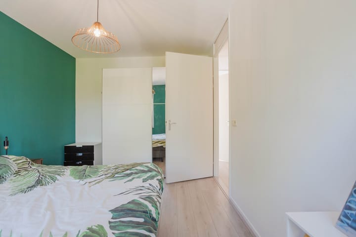 Modern Energy-Efficient Terraced Home in Quiet Horst Neighborhood — 41