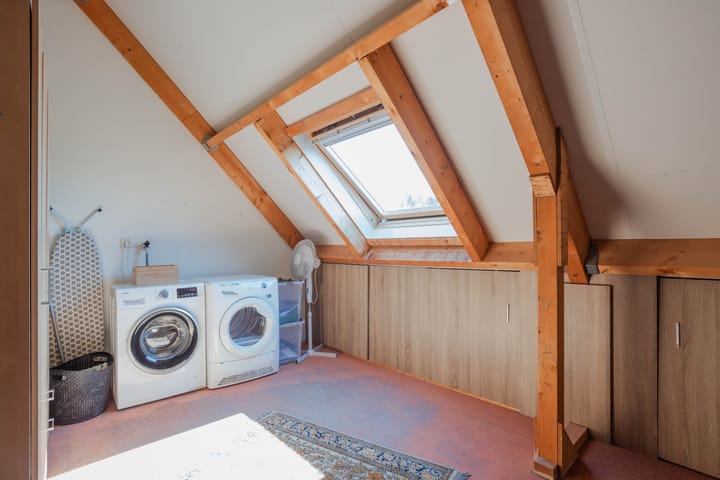 Modern Energy-Efficient Terraced Home in Quiet Horst Neighborhood — 59
