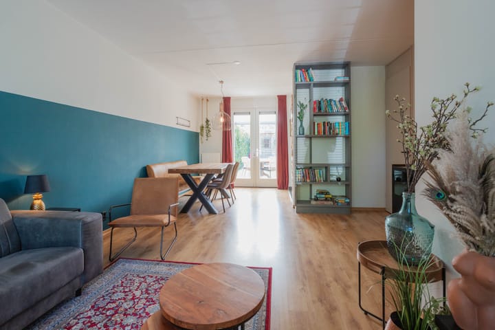 Modern Energy-Efficient Terraced Home in Quiet Horst Neighborhood — 23