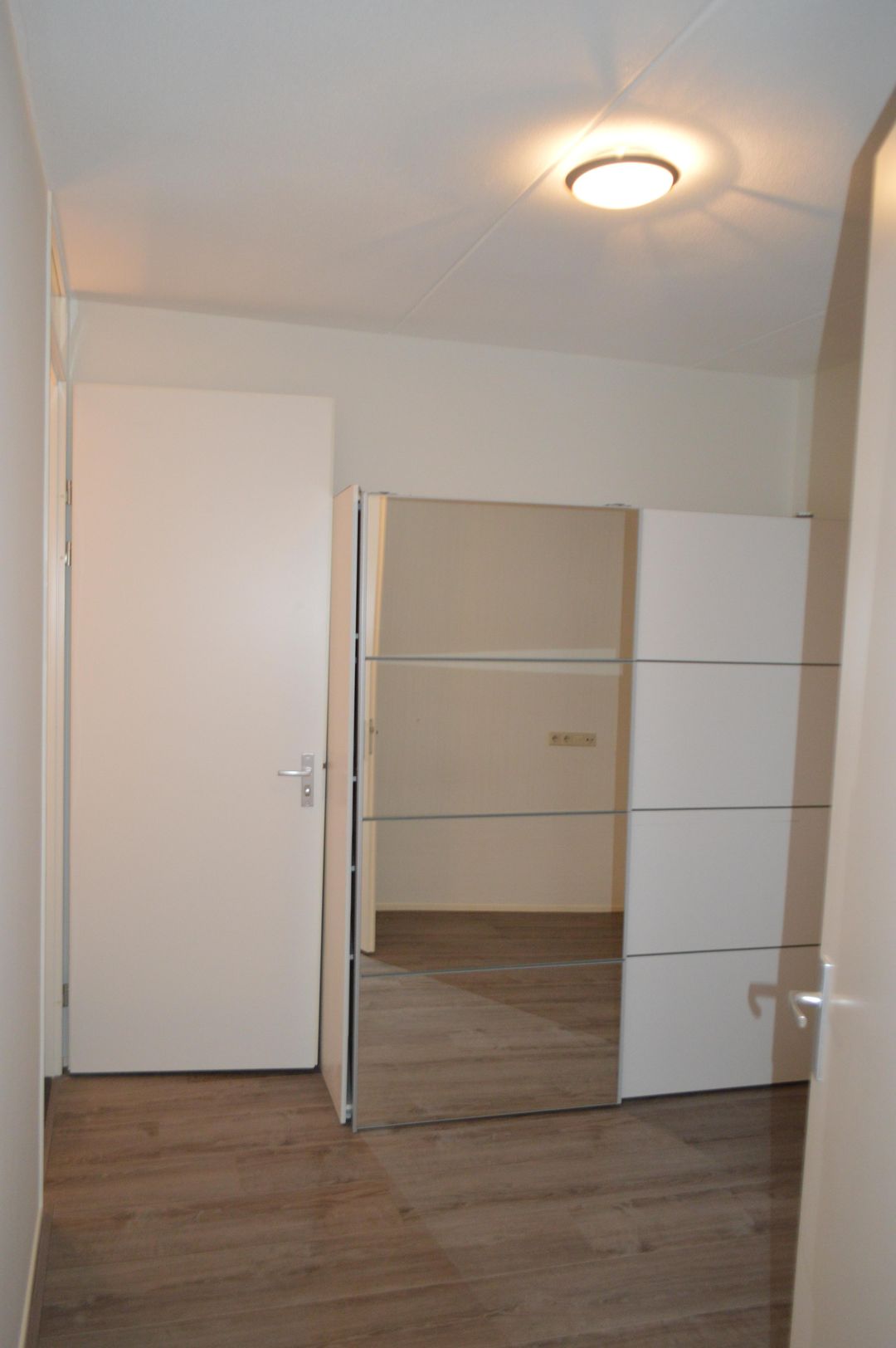 Foto 8 van de Ruyterstraat 3-L