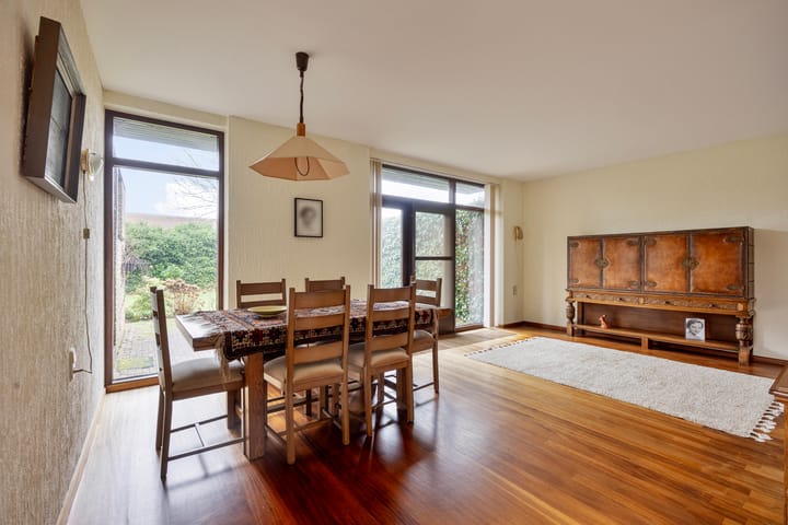 Spacious family home with garden, garage and potential in Keer — 17