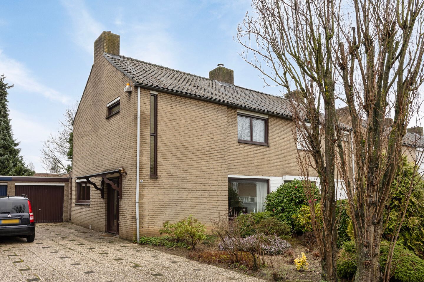 Spacious family home with garden, garage and potential in Keer — 58